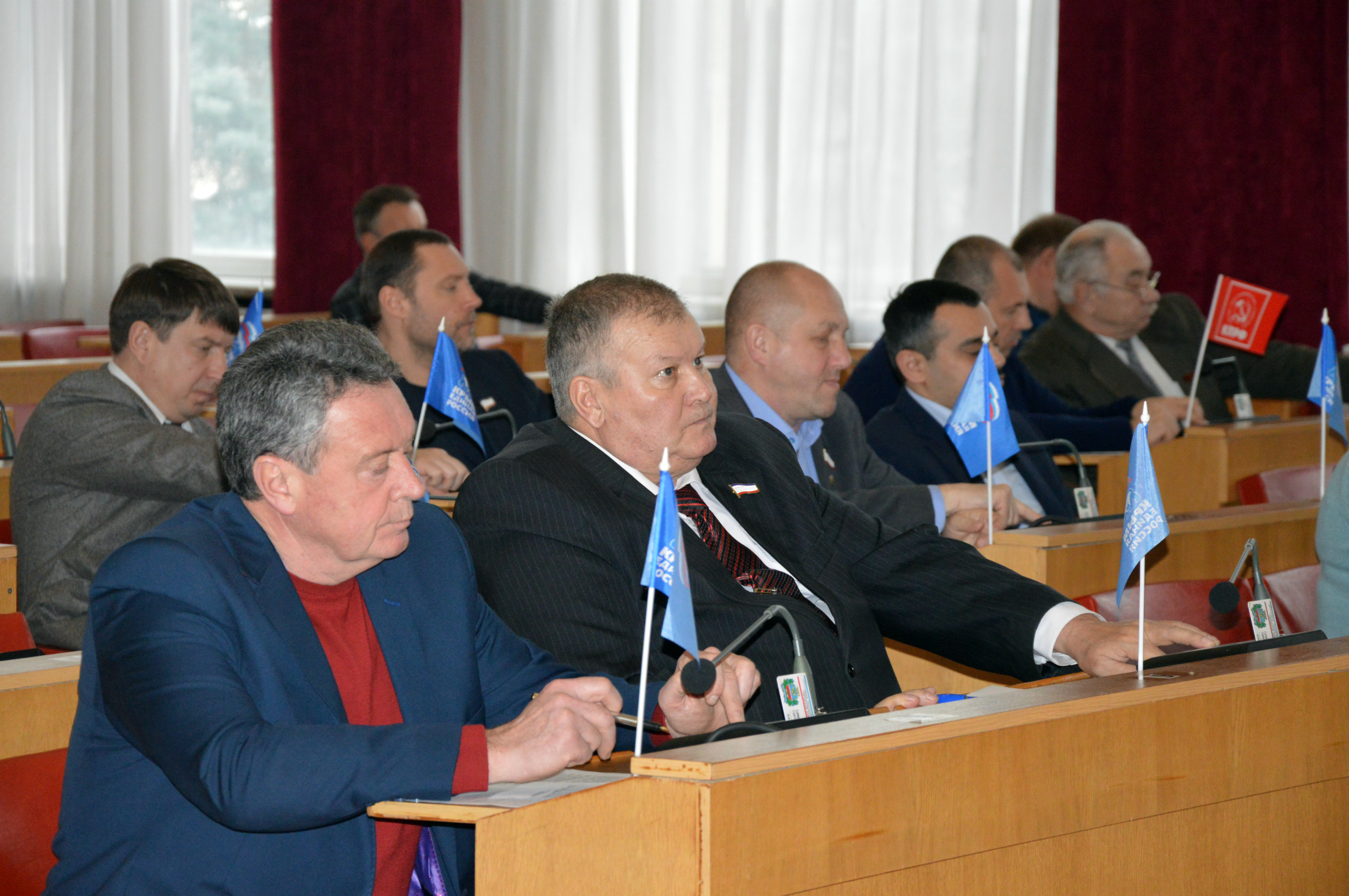 Депутаты симферопольского городского совета